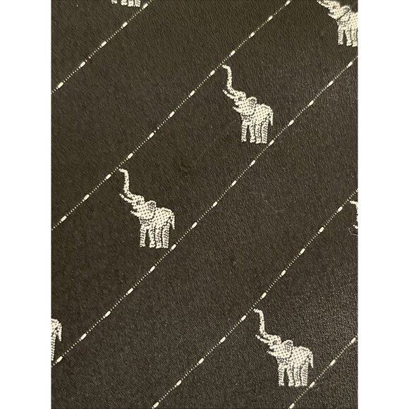 Firsite 💯 % Silk Tie Mens Necktie 4” Wide at Bottom Black With Silver Elephants - Picture 2 of 9